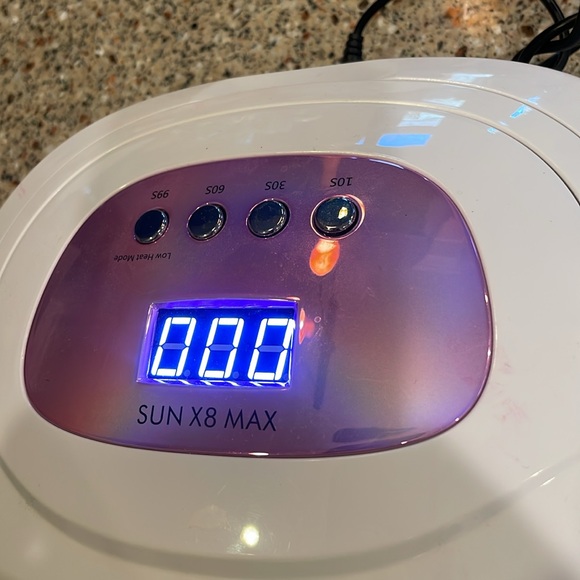 SUN X8 Max Nail Lamp - White and Purple Electric Nail Dryer Manicure Salon - Picture 3 of 5